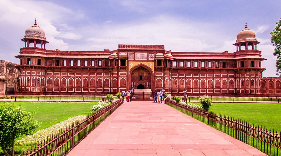 luxury golden triangle tour